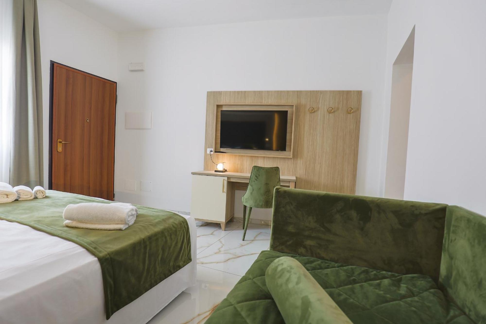Grotta Saracena Resort Porto Cesareo Kültér fotó